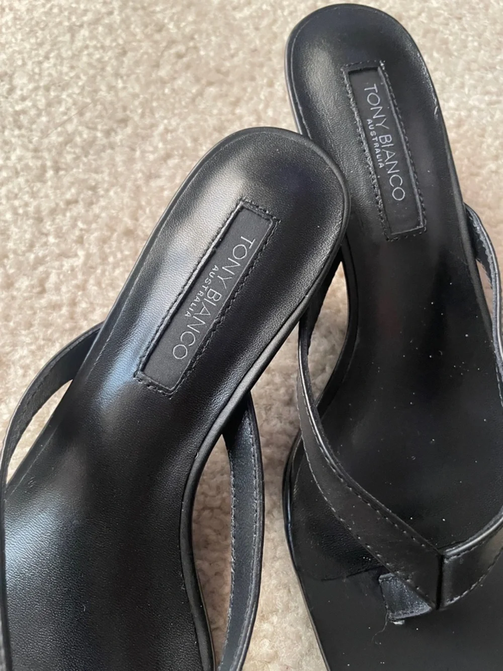 Tony Bianco Black Square-Toe Mid-Heel Thong Sandals size 6.5 - Picture 3 of 6